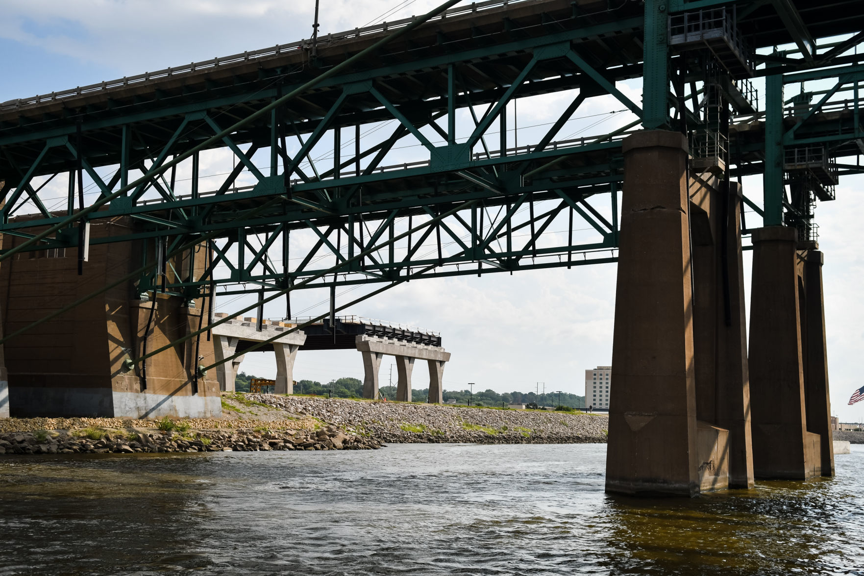 082818-74bridgeChCatTour-054a.jpg